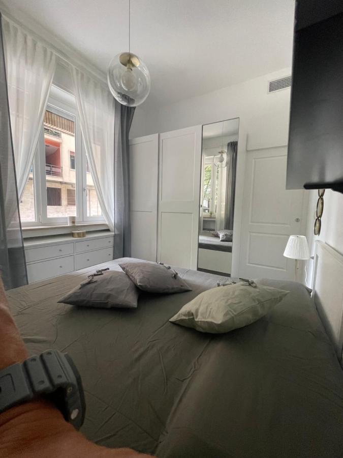 Bilocale Di Prestigio: Milano Centro Apartment Exterior photo